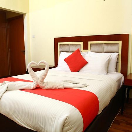 Ruwi Hotel Apartments, Sharjah Bagian luar foto