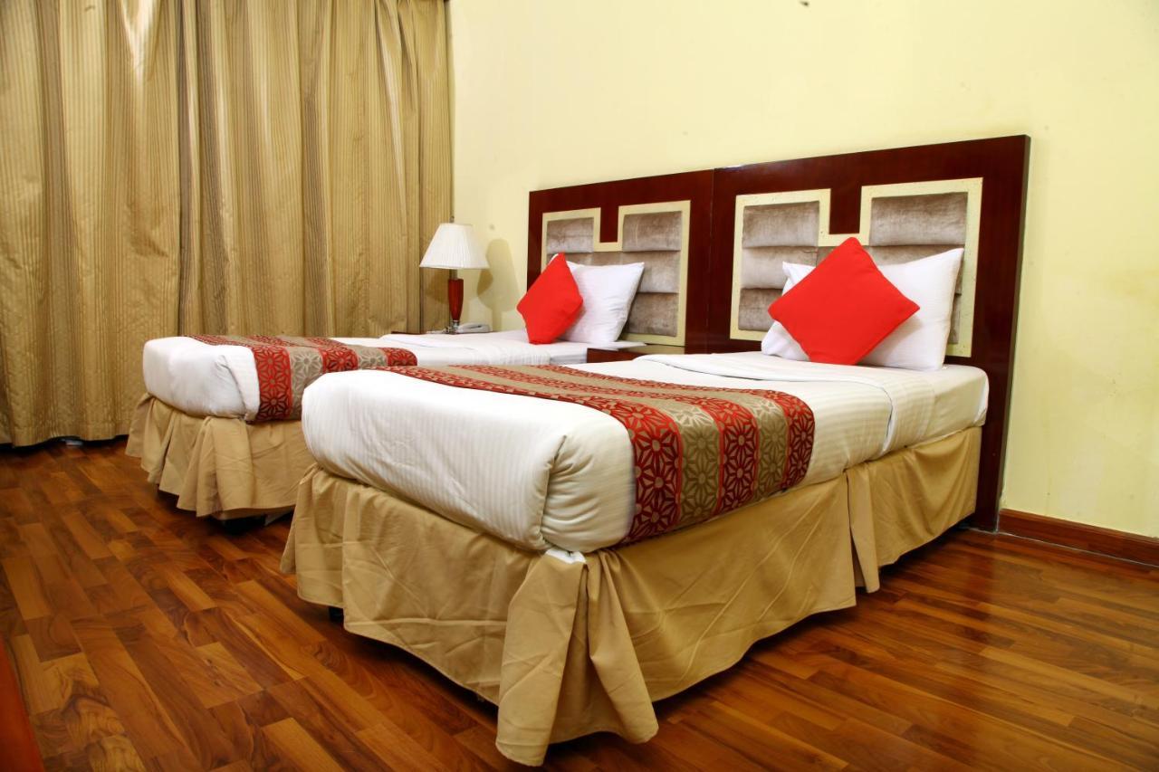 Ruwi Hotel Apartments, Sharjah Bagian luar foto