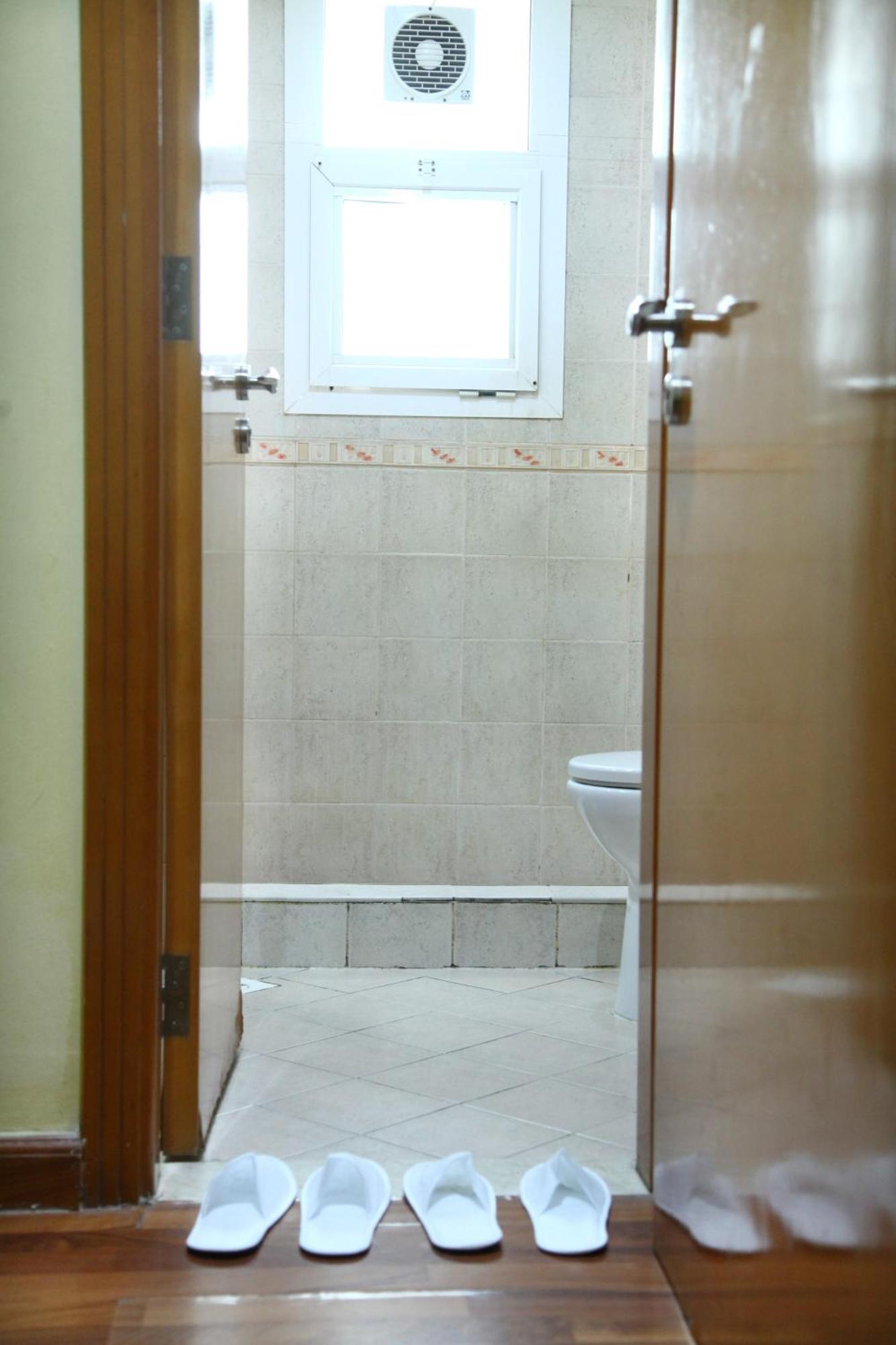 Ruwi Hotel Apartments, Sharjah Bagian luar foto