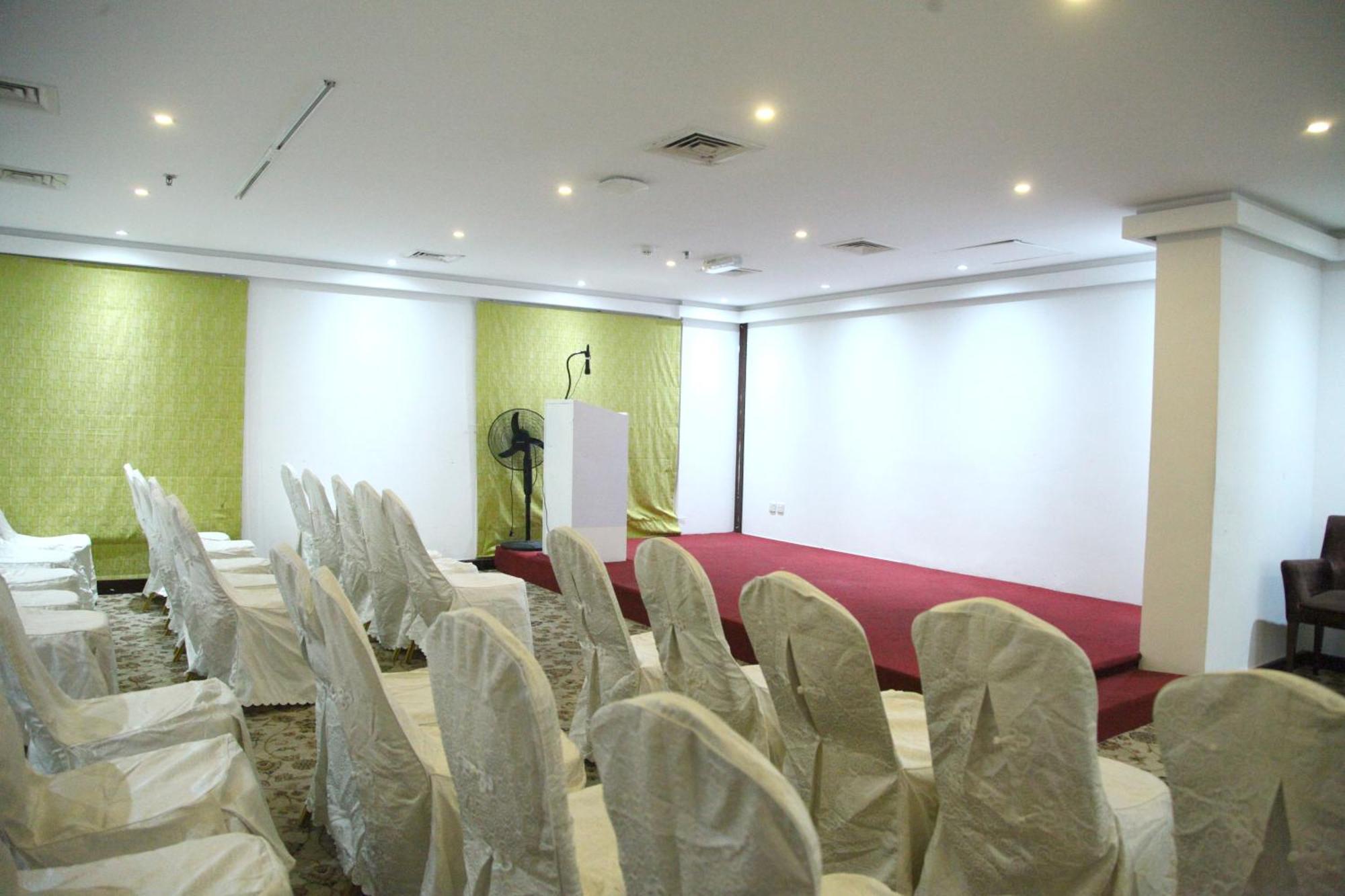 Ruwi Hotel Apartments, Sharjah Bagian luar foto