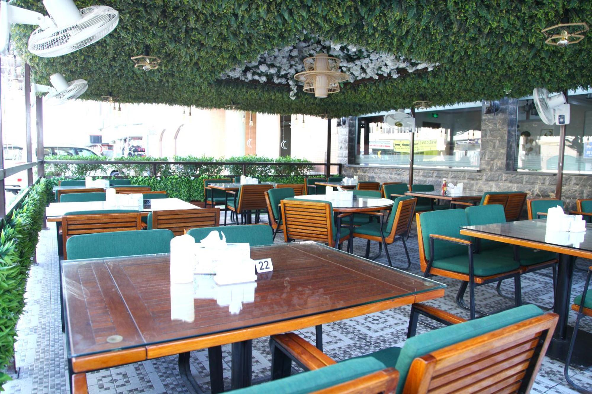 Ruwi Hotel Apartments, Sharjah Bagian luar foto