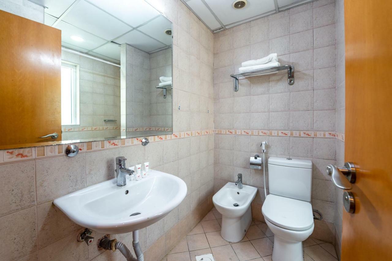 Ruwi Hotel Apartments, Sharjah Bagian luar foto